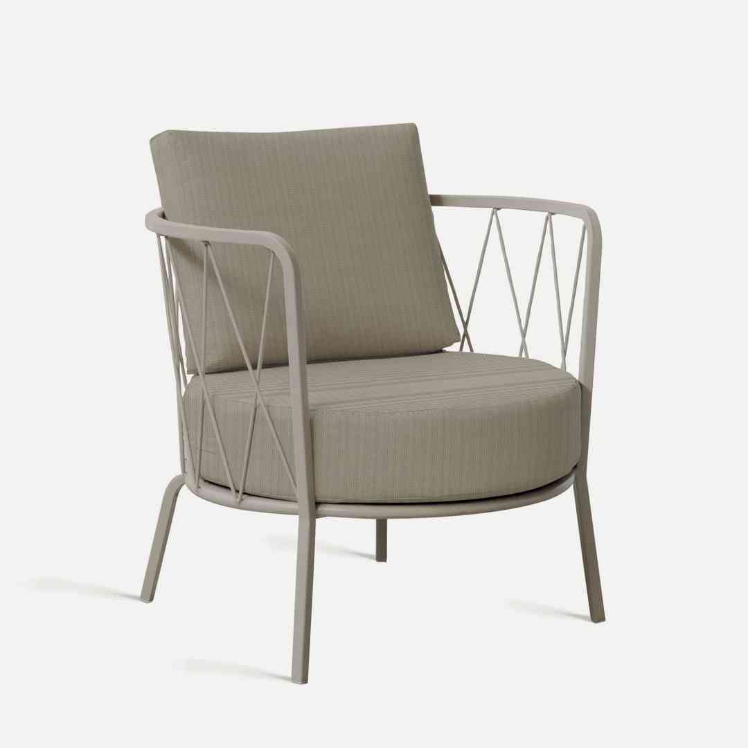 DE600-Metal armchair