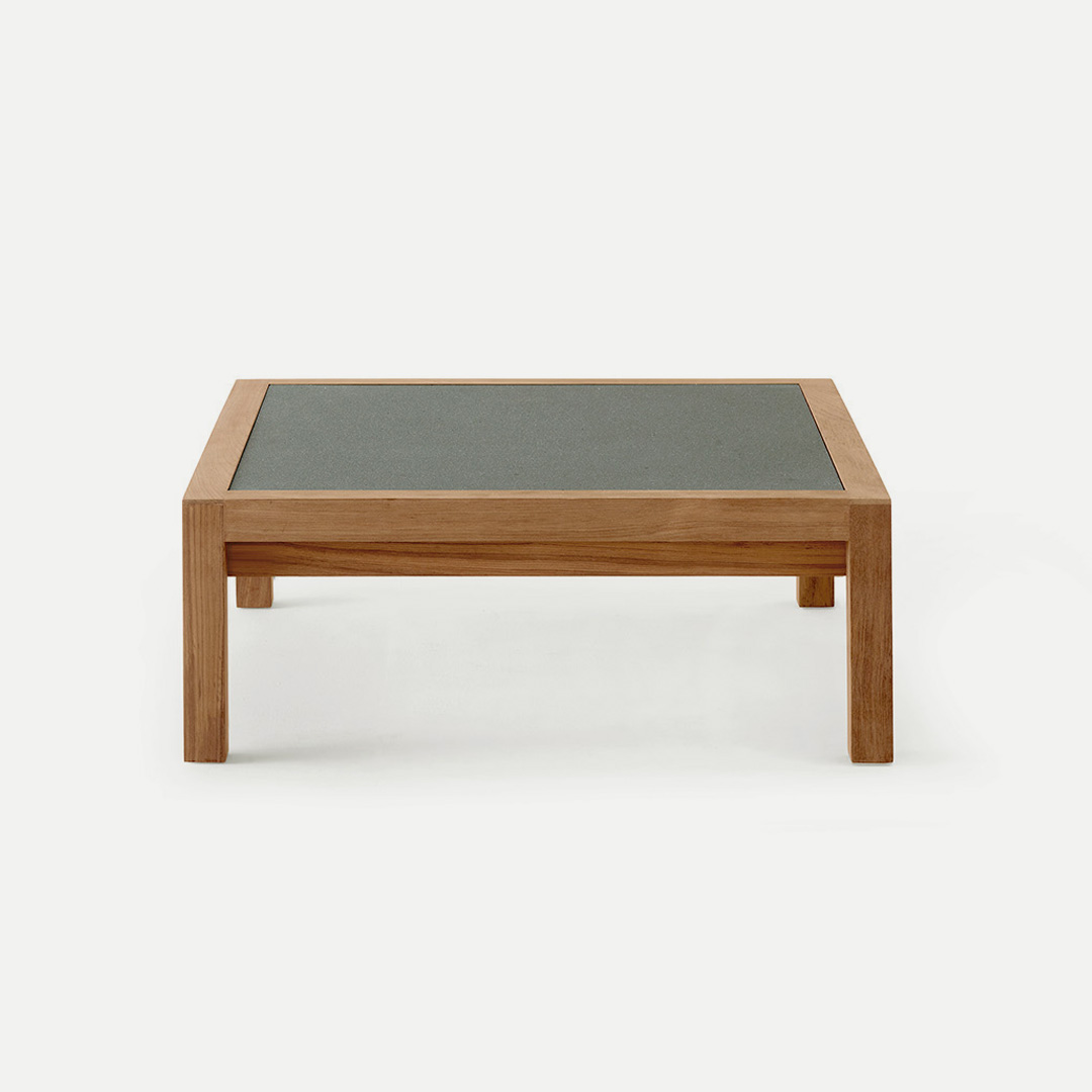 VILLA TABLE WITH TOP HPL