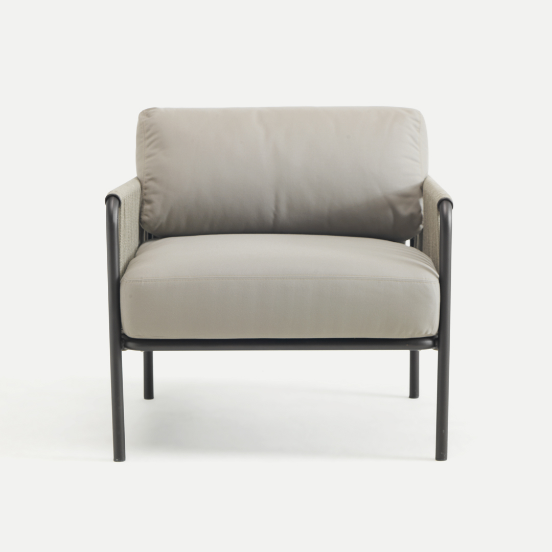 KW66X ARMCHAIR