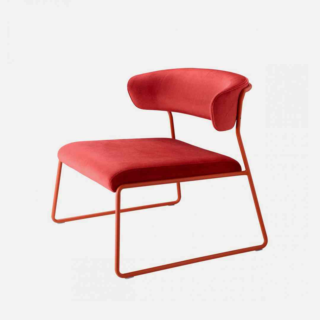 LISA LOUNGE ARMCHAIR