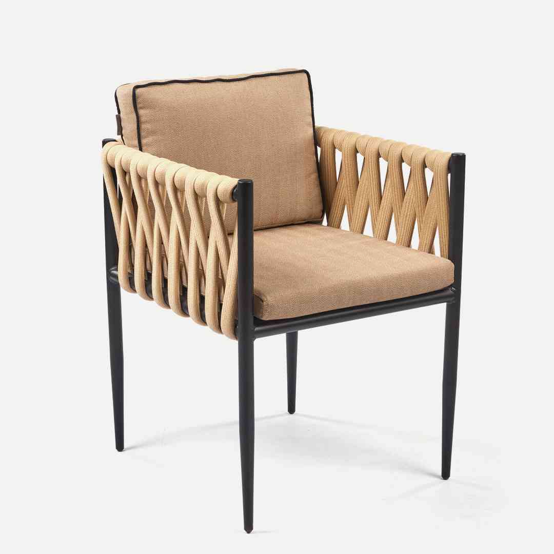 LOGAN-BU-BE ARMCHAIR