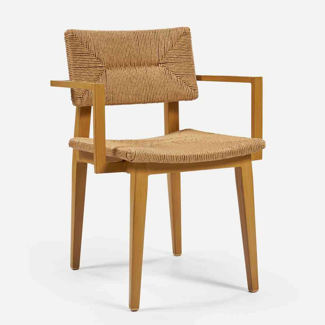 SOLA-P ARMCHAIR