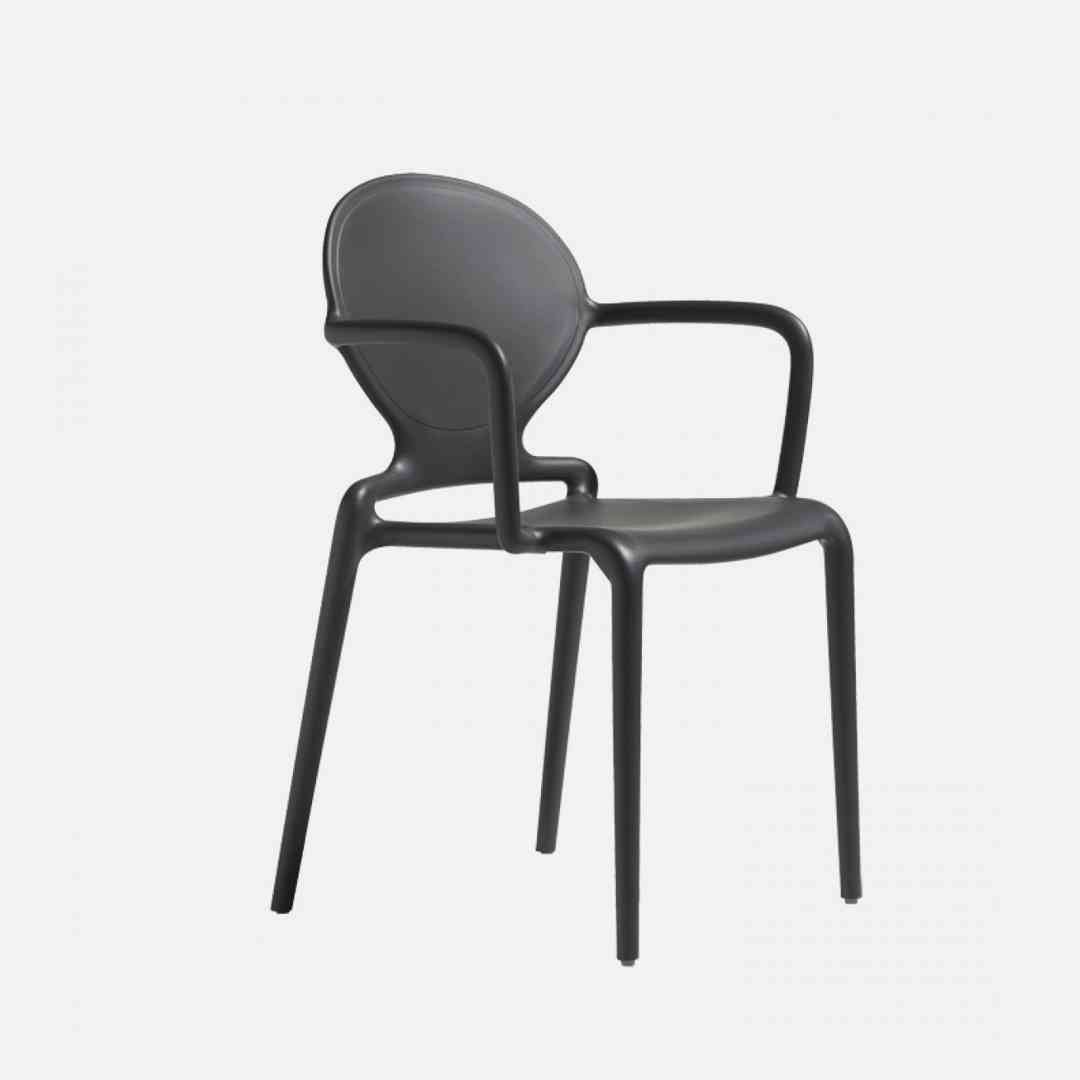 GIO R ARMCHAIR