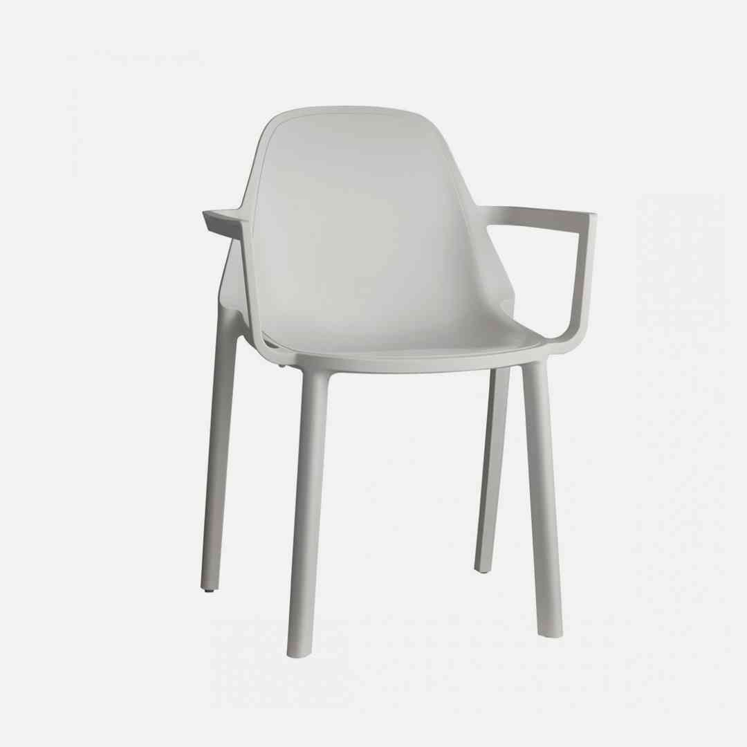 PIU ARMCHAIR