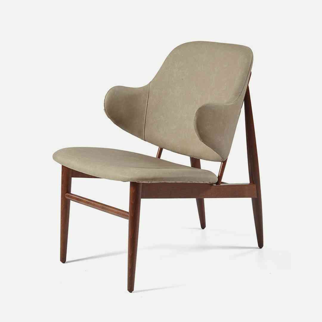 STYLE ARMCHAIR