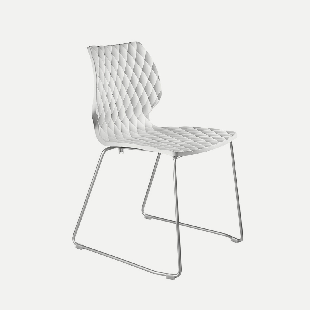 UNI 552 CHAIR